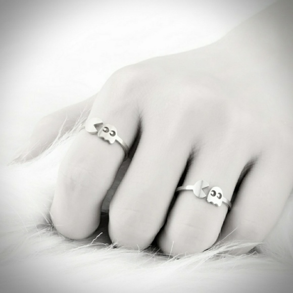 Pac Man Ring - Picture 2 of 3